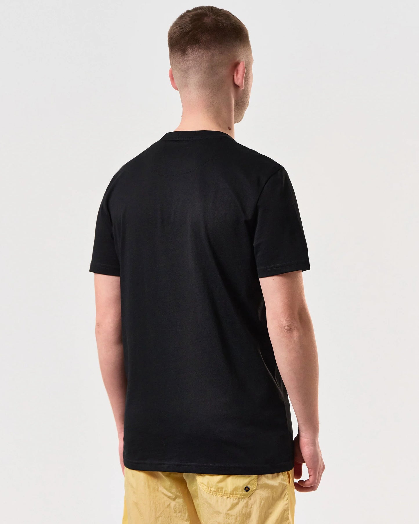 Weekend Offender - Bissel Graphic T-Shirt Black